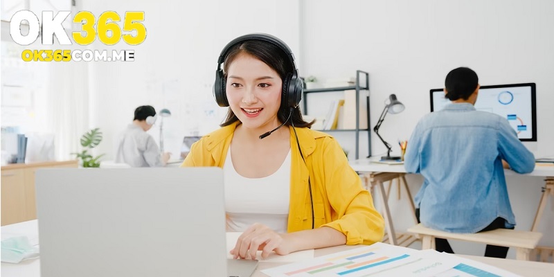 Nhân viên hỗ trợ luôn giúp đỡ bạn trong quá trình thanh toán 
